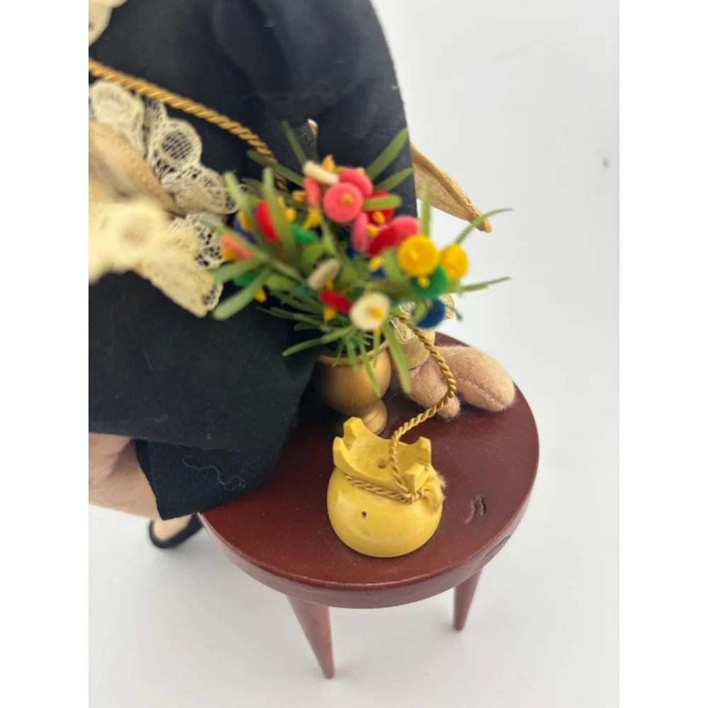 Unbranded Decor Doll Woman maid on telephone vintage Figurine